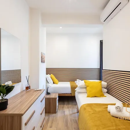 Imperium Consolae - 3 Bdrm, 200mt To Metro, Terrace, A-c Apartment