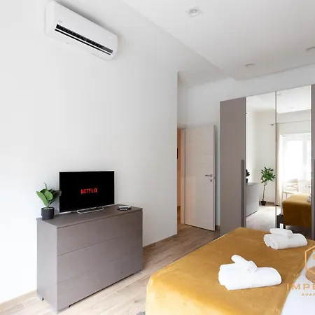 Imperium Consolae - 3 Bdrm, 200mt To Metro, Terrace, A-c