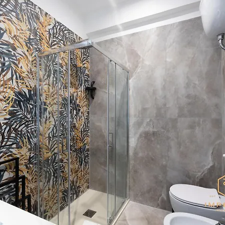 Apartment Imperium Consolae - 3 Bdrm, 200mt To Metro, Terrace, A-c *